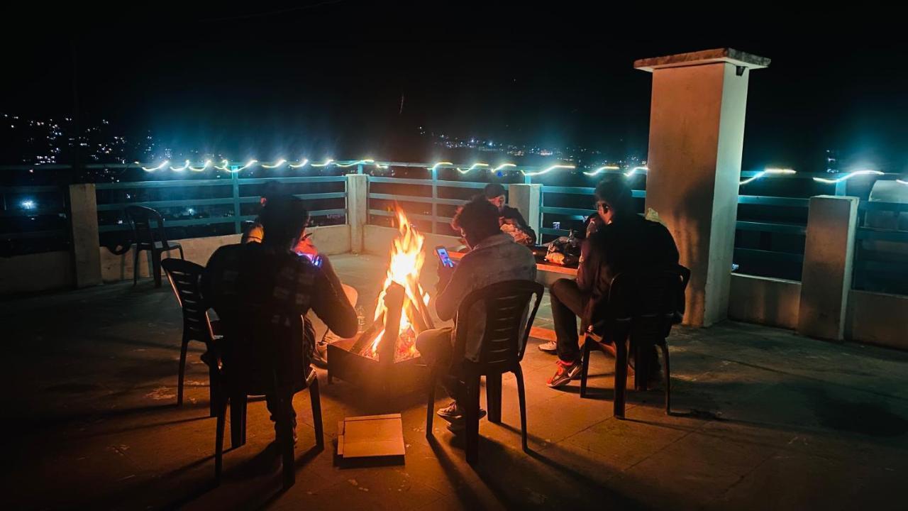 Hotel Meadows Manali Екстер'єр фото