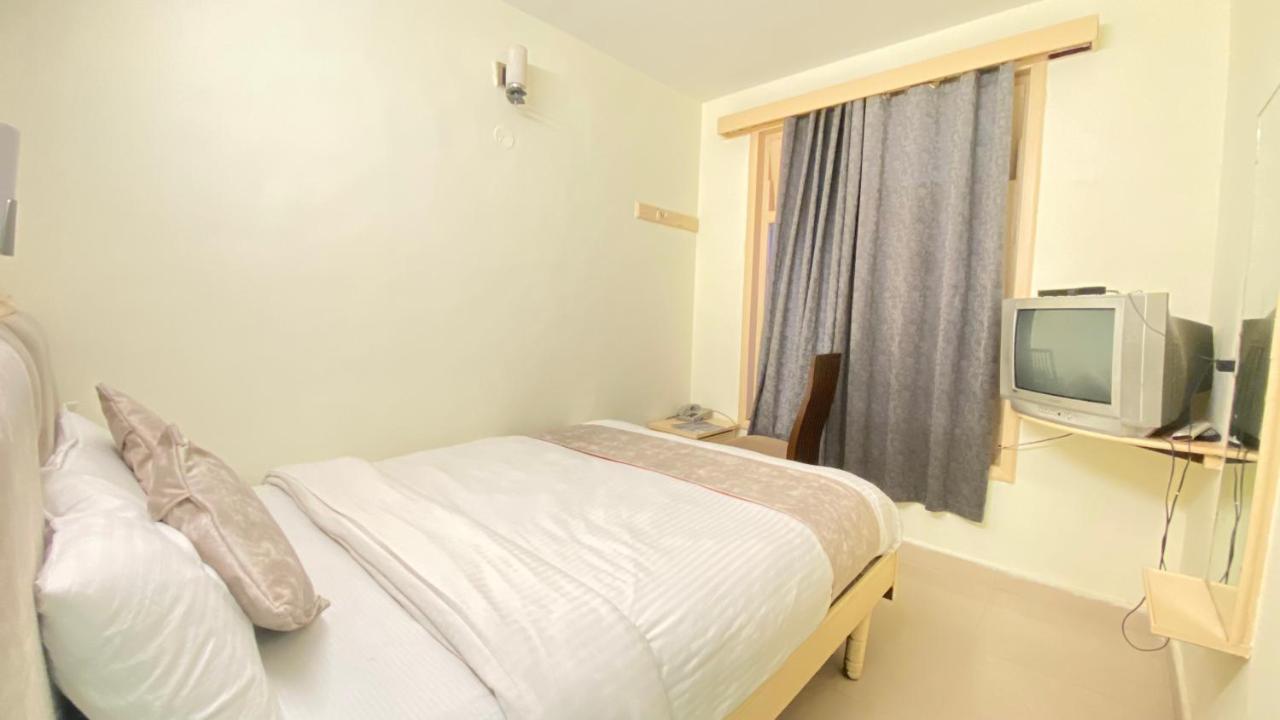 Hotel Meadows Manali Екстер'єр фото