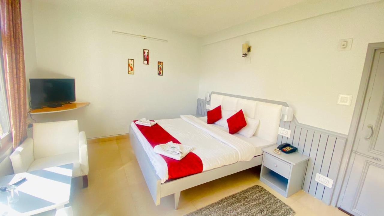 Hotel Meadows Manali Екстер'єр фото