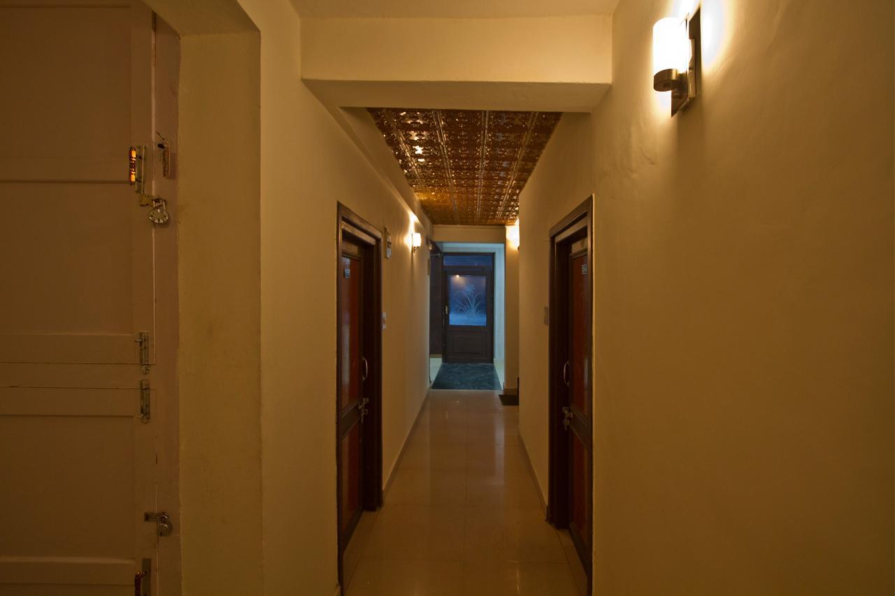 Hotel Meadows Manali Екстер'єр фото