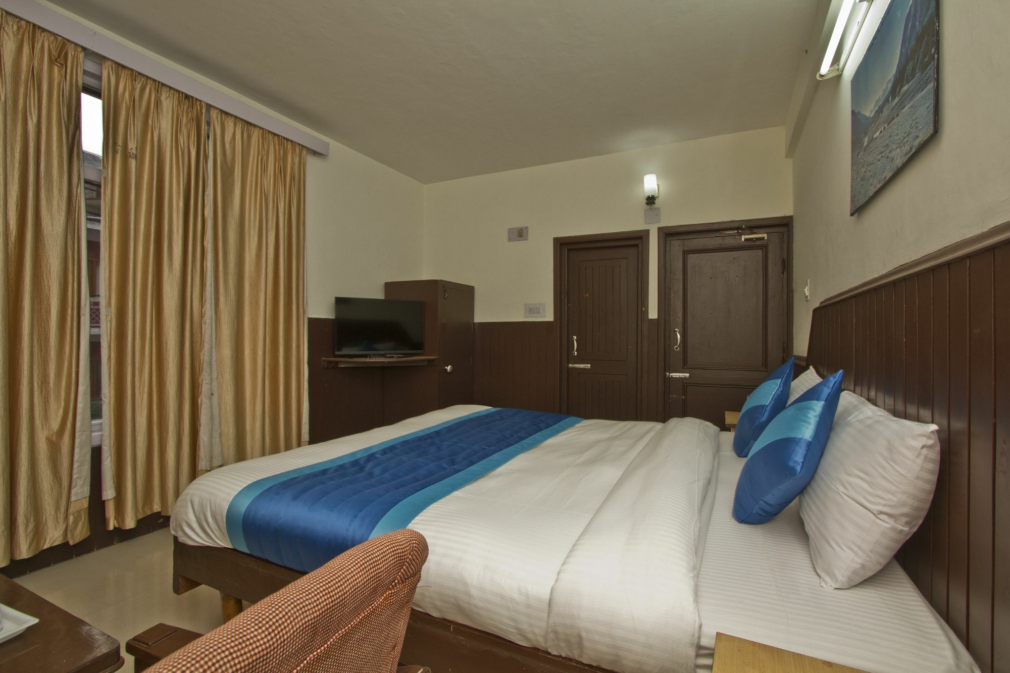 Hotel Meadows Manali Екстер'єр фото